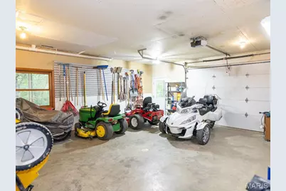 1889 Bay Avenue, Hannibal, MO 63401 - Photo 69