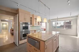 710 S Hanley Rd, Clayton, MO 63105 - Photo 15