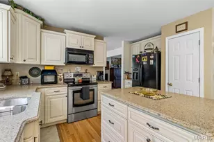 5524 Providence Pl Dr, Saint Louis, MO 63129 - Photo 27