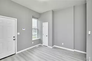 4275 E Ashland Ave, Saint Louis, MO 63115 - Photo 3