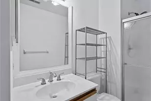 12107 Autumn Lakes Dr, Maryland Heights, MO 63043 - Photo 11