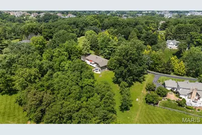 1255 Walnut Hill Farm Drive, Chesterfield, MO 63005 - Photo 57