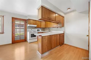 2810 Mayer Dr, Saint Charles, MO 63301 - Photo 7