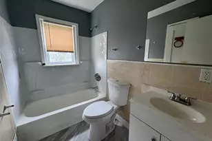 853 Nassau Dr, Saint Louis, MO 63147 - Photo 3