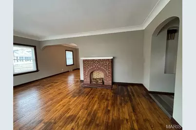 9758 Diamond Drive, Riverview, MO 63137 - Photo 9