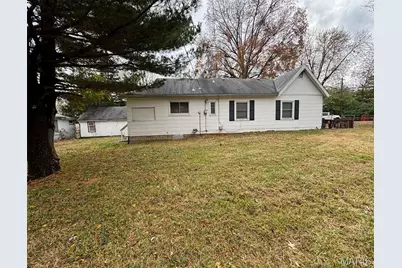 9758 Diamond Drive, Riverview, MO 63137 - Photo 5