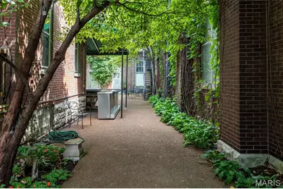 1808 S 9th Street, Saint Louis, MO 63104 - Photo 7