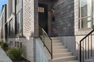 215 N Sarah St, Saint Louis, MO 63108 - Photo 3