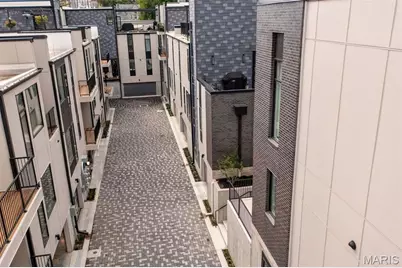 215 N Sarah Street #8, Saint Louis, MO 63108 - Photo 41