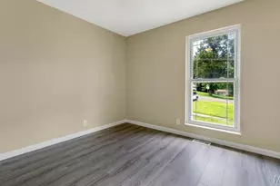 12597 Fee Fee Rd, Saint Louis, MO 63146 - Photo 13