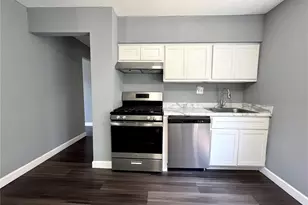 4404 St Leo Ln, Saint Ann, MO 63074 - Photo 9