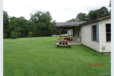 [Address not provided], Shelbyville, MO 65565 - Photo 3