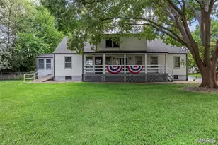 423 Woodlawn Ave, O'Fallon, MO 63366 - Photo 1