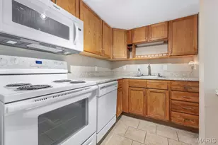 4 Fairways Cir, Saint Charles, MO 63303 - Photo 11