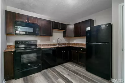 7 Village West Court #201, Washington, MO 63090 - Photo 7