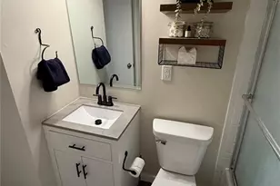 2745 Westphalia Ct, Oakville, MO 63129 - Photo 9