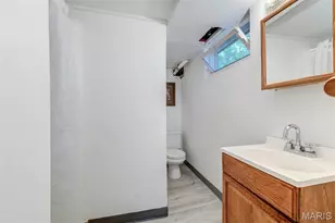 8616 Elwyn Dr, Hazelwood, MO 63042 - Photo 25