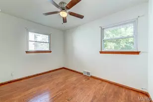 8616 Elwyn Dr, Hazelwood, MO 63042 - Photo 19