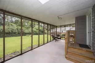 121 Foxtree Dr, Hazelwood, MO 63042 - Photo 17