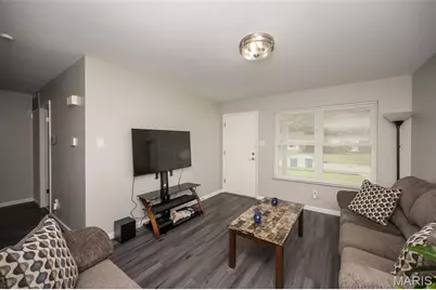 121 Foxtree Drive, Hazelwood, MO 63042 - Photo 7