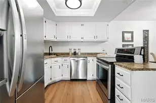 1400 Heritage Landing, Saint Charles, MO 63303 - Photo 7