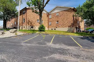 6910 Colonial Woods Dr, Saint Louis, MO 63129 - Photo 19