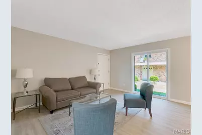 6910 Colonial Woods Drive #95, Saint Louis, MO 63129 - Photo 5