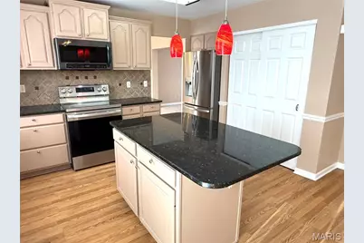 914 Palm Bay Drive, Ballwin, MO 63021 - Photo 9