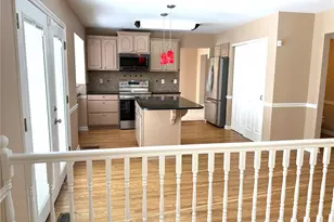 914 Palm Bay Dr, Ballwin, MO 63021 - Photo 3