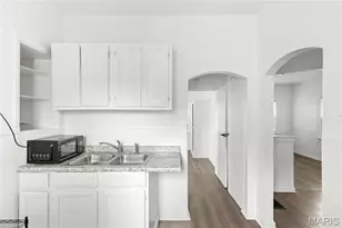 6540 Avalon Ave, University City, MO 63130 - Photo 9