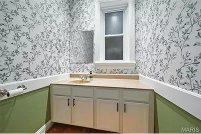 4247 Cleveland Avenue, Saint Louis, MO 63110 - Photo 13