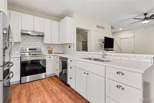 3212 Domain St, Saint Charles, MO 63301 - Photo 7