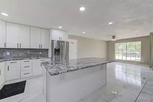 2905 Maldon Ln, Saint Charles, MO 63301 - Photo 13