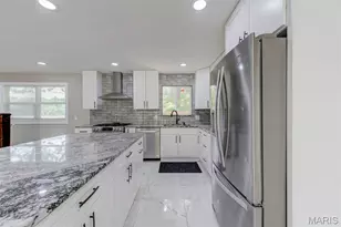 2905 Maldon Ln, Saint Charles, MO 63301 - Photo 15