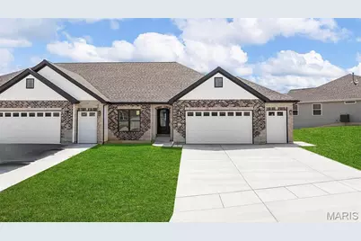 227 Pierce View Circle #29B, Wentzville, MO 63385 - Photo 1