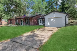 716 Nancy Pl, Ferguson, MO 63135 - Photo 7