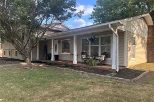 303 Kennedy Dr, Sikeston, MO 63801 - Photo 3