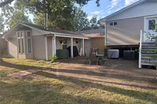 303 Kennedy Dr, Sikeston, MO 63801 - Photo 7