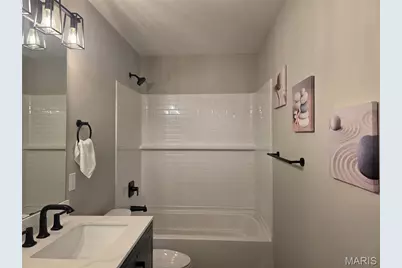 10107 Niblic Drive, Overland, MO 63114 - Photo 17