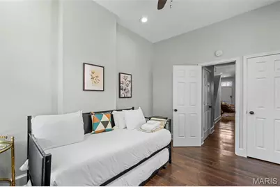 2350 Hickory Street, Saint Louis, MO 63104 - Photo 11