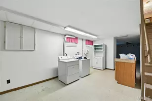 5827 Bridleford Ln, Saint Louis, MO 63129 - Photo 17