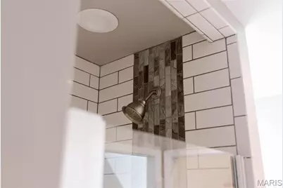 4249 Castleman Avenue, Saint Louis, MO 63110 - Photo 7