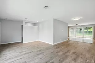 1018 Tempo Dr, Saint Louis, MO 63146 - Photo 3