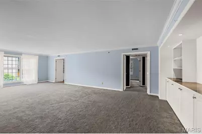 561 Sarah Lane #103, Creve Coeur, MO 63141 - Photo 11