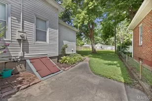 640 N 3rd St, Saint Genevieve, MO 63670 - Photo 5