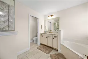 125 Far Meadow Dr, Lake Saint Louis, MO 63367 - Photo 27