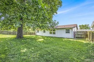 4497 Rhine Dr, Florissant, MO 63033 - Photo 15