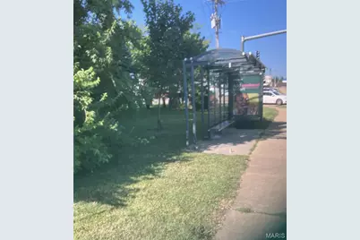 10458 Big Bend Boulevard, Kirkwood, MO 63122 - Photo 5