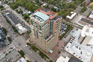 8025 Maryland Ave, Saint Louis, MO 63105 - Photo 49