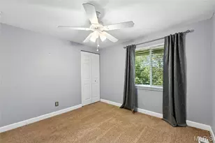 11263 Pineside Dr, Saint Louis, MO 63146 - Photo 15